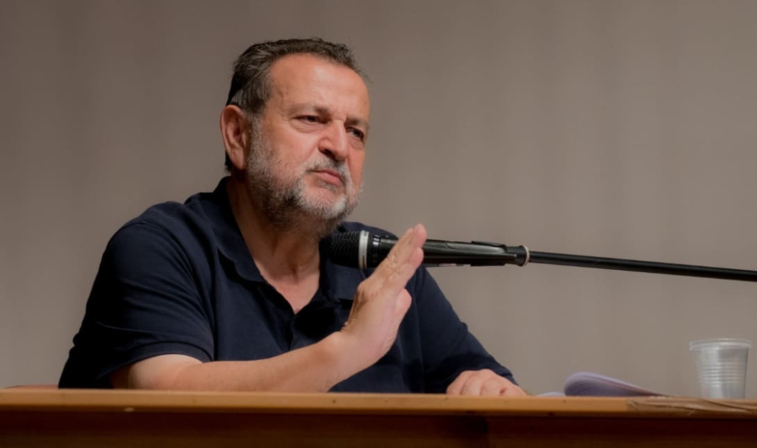 Βασιλης Κεγκερογλου