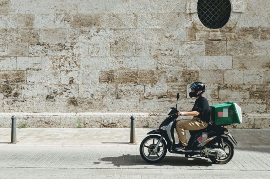 διανομέας τροχαίο