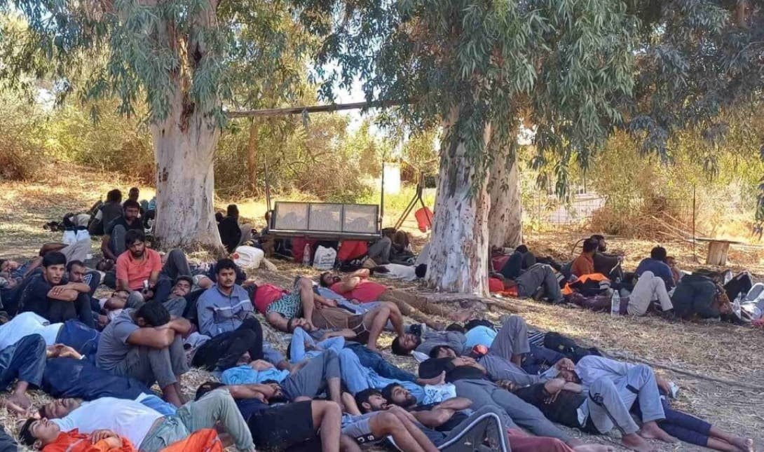 ΜΕΤΑΝΑΣΤΕΣ ΓΑΥΔΟΣ