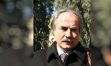 Παπαδατος