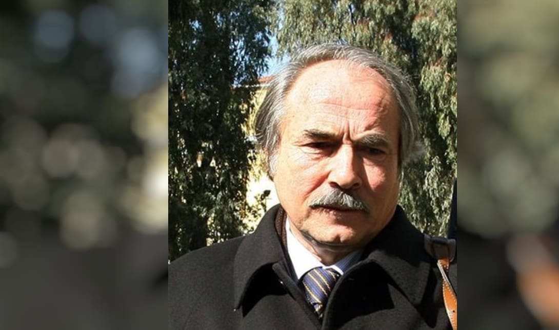 Παπαδατος