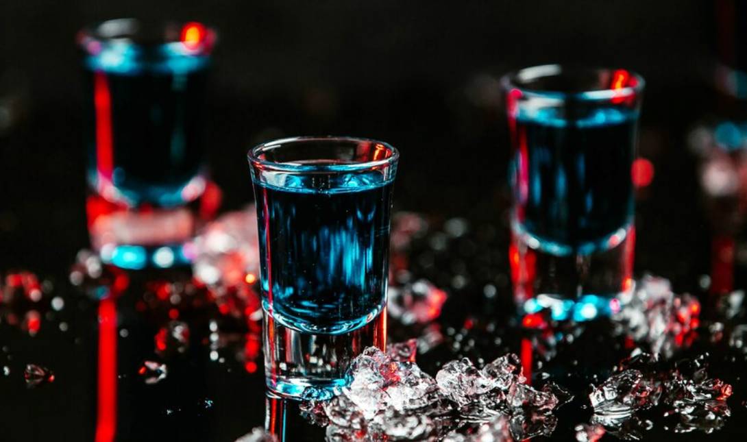 σφηνάκια