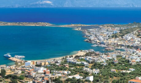 Eλούντα