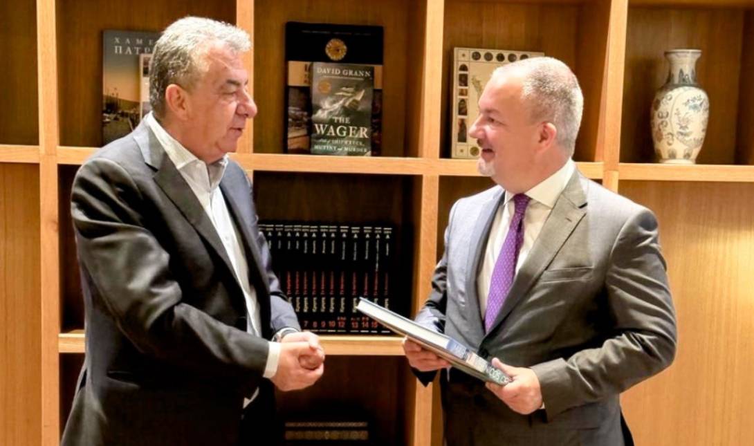 Περιφερειάρχης Κρήτης