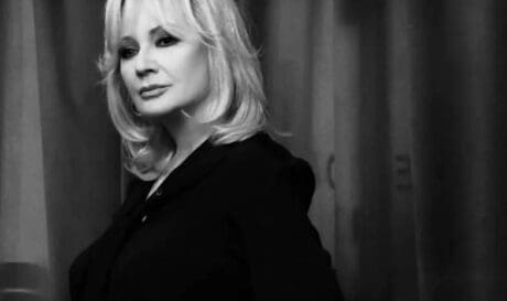 αγγελικη νικολουλη