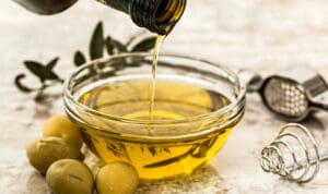Ελαιόλαδο: Πού κινούνται οι τιμές φέτος