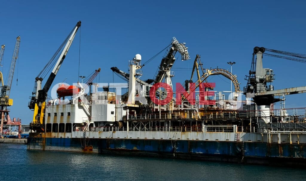 τα θηριώδη πλοία που εκτελούν την ηλεκτρική διασύνδεση Κρήτης - Αττικής