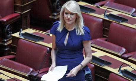 Θεοδώρα Τζάκρη