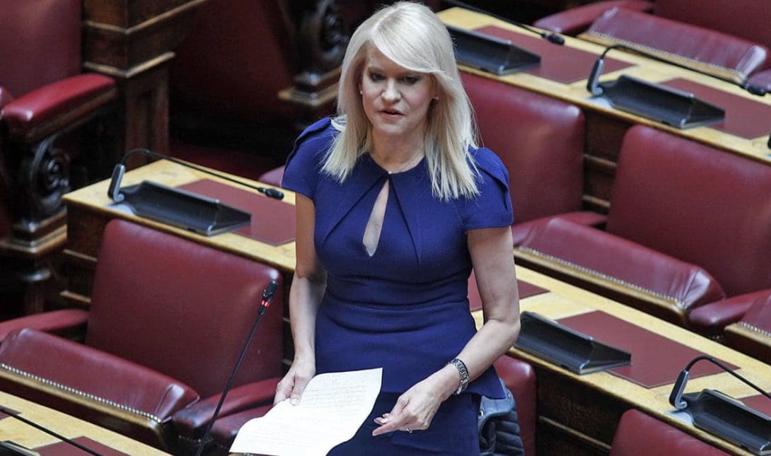 Θεοδώρα Τζάκρη