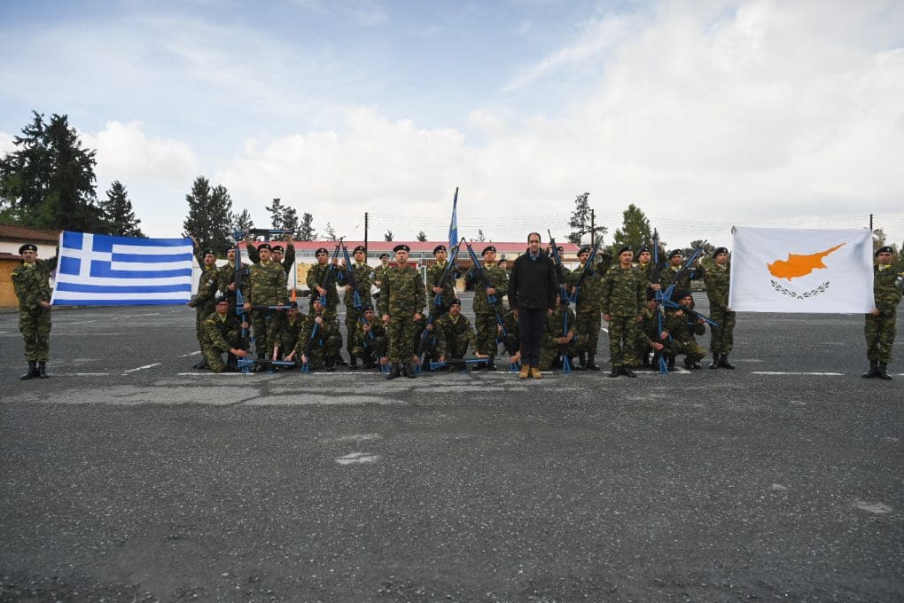 Στην Κύπρο και στο στρατόπεδο της ΕΛΔΥΚ βρέθηκε ο ΥΦΕΘΑ