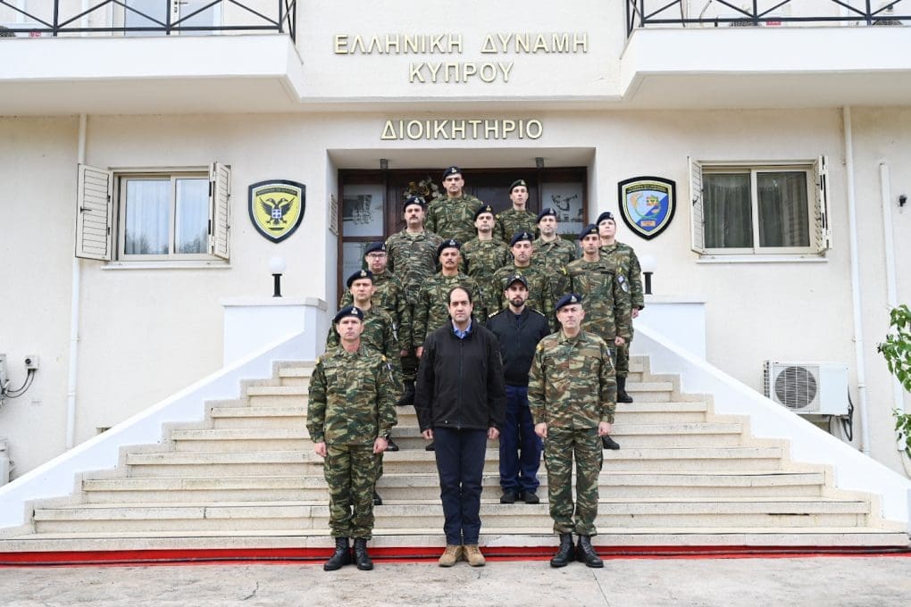 Στην Κύπρο και στο στρατόπεδο της ΕΛΔΥΚ βρέθηκε ο ΥΦΕΘΑ