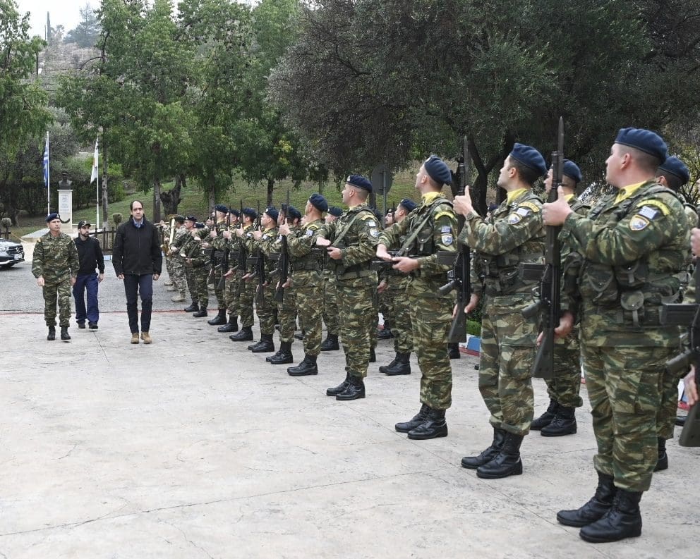 Στην Κύπρο και στο στρατόπεδο της ΕΛΔΥΚ βρέθηκε ο ΥΦΕΘΑ