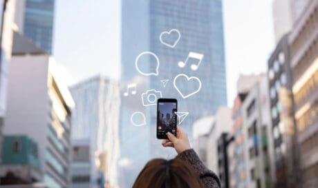 ΚΙΝΗΤΟ SOCIAL INFLUENCER