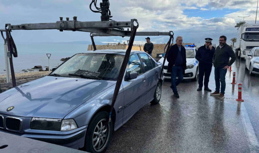 ΠΑΡΑΝΟΜΟ ΠΑΡΚΑΡΙΣΜΑ ΠΑΡΑΛΙΑΚΗ
