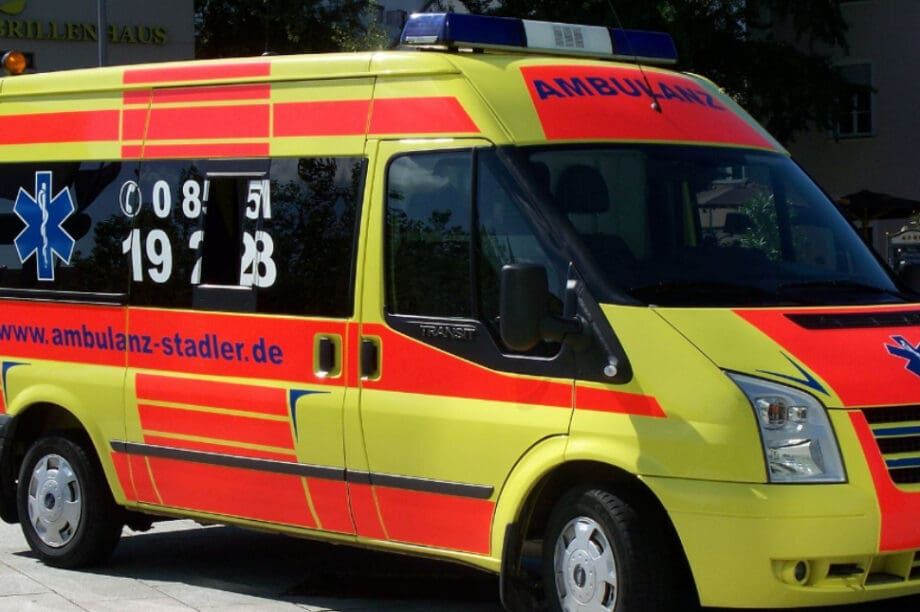 ασθενοφορο εξωτερικο σύγκρουση τραγωδία