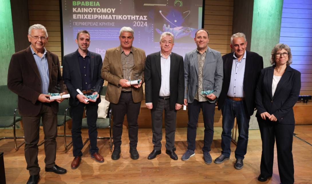 Σταύρος Αρναουτάκης