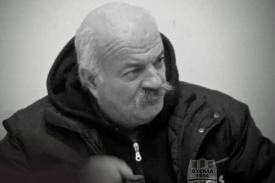 Μιχάλης Καρμπαδάκης