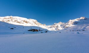 Καιρός: «Πολικές φωτοβολίδες» ρίχνουν την θερμοκρασία και φέρνουν χιόνια και στην Κρήτη