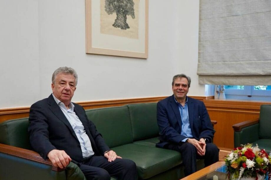 Αρναουτάκης πρύτανης