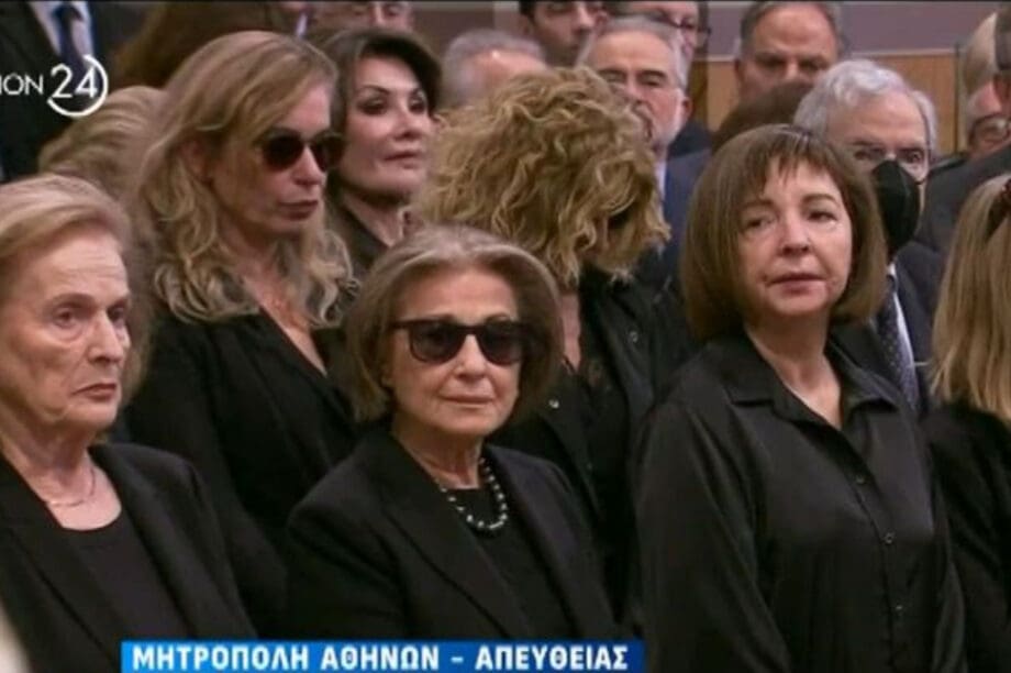 ΔΑΦΝΗ ΣΗΜΙΤΗ
