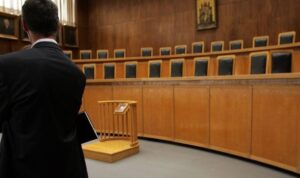 δίκη δικηγόρος δικαστήριο