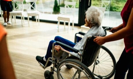 γηροκομειο