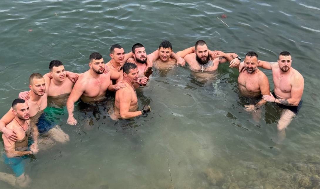 λίμνη Στράτου