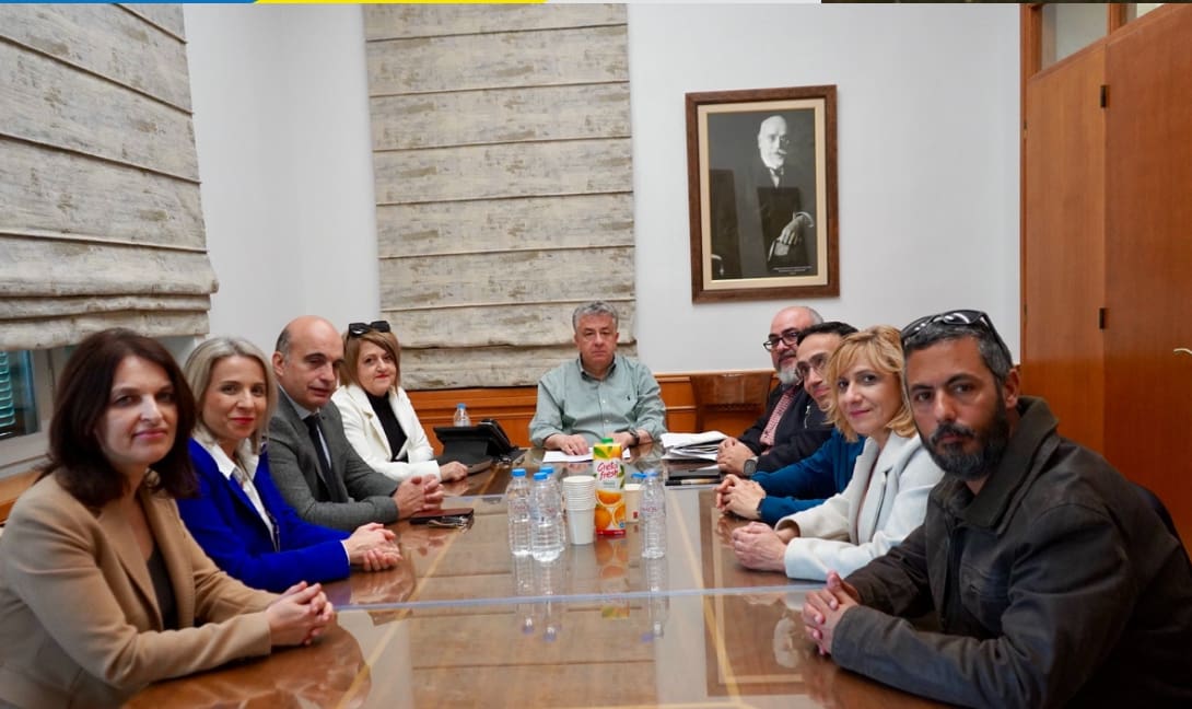 Αρναουτάκης Νοσηλευτές