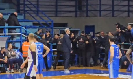 αγώνας μπάσκετ διακοπή
