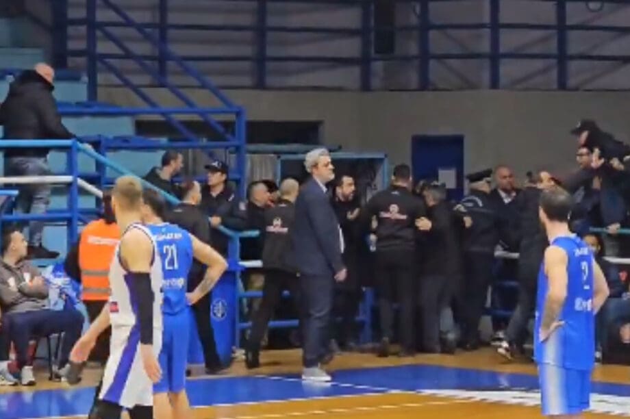 αγώνας μπάσκετ διακοπή
