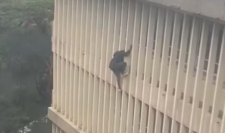 διαρρηκτης αποδραση δικαστηριο