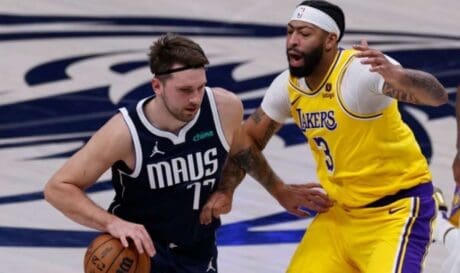 Ντόντσιτς Ντέιβις NBA
