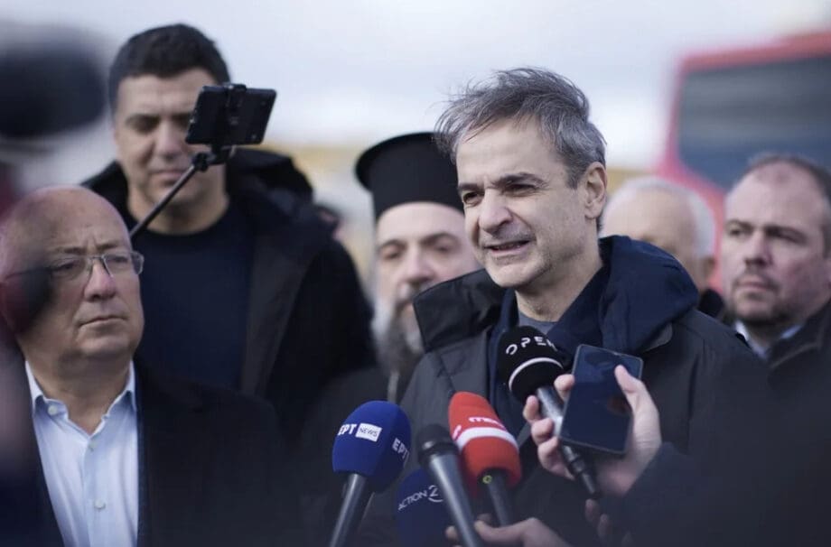 Μητσοτάκης από Σαντορίνη: