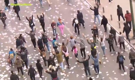 Σύνταγμα διαδηλωτές