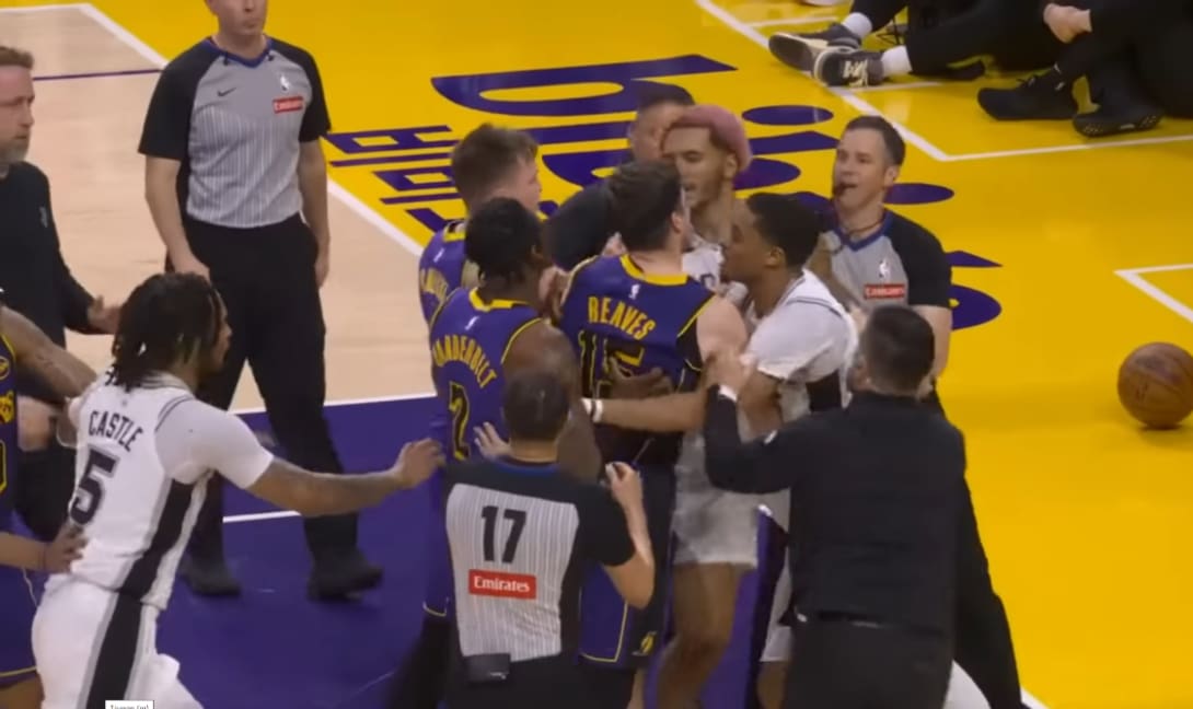 NBA: Καυγάς Βάντερμπιλτ και Σόχαν στο Λέικερς-Σπερς