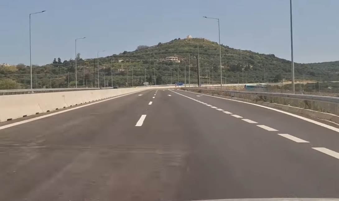 Πέρασαν τα πρώτα ΙΧ από την παράκαμψη Αρκαλοχωρίου