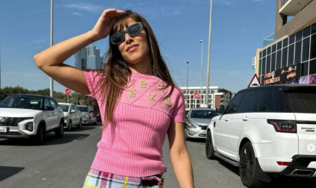 Σάττι: Οι Asian pop ενδυματολογικές επιλογές της