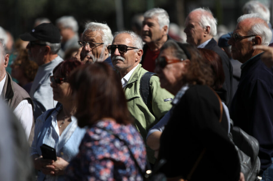 Οι συνταξιούχοι που δικαιούνται δωρεάν φάρμακα