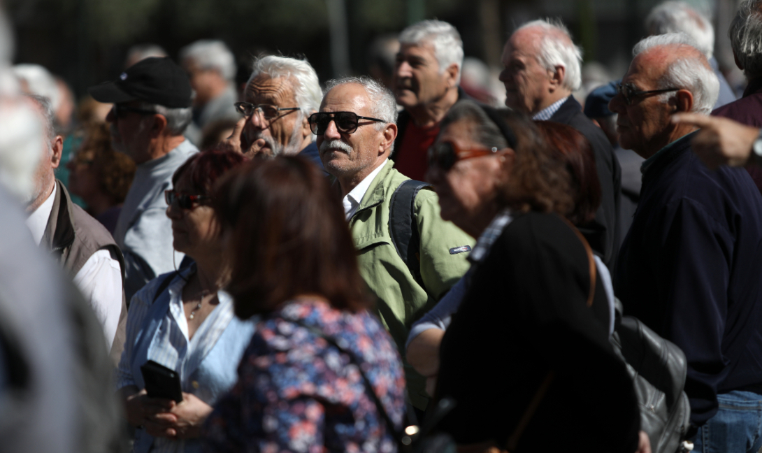 Οι συνταξιούχοι που δικαιούνται δωρεάν φάρμακα