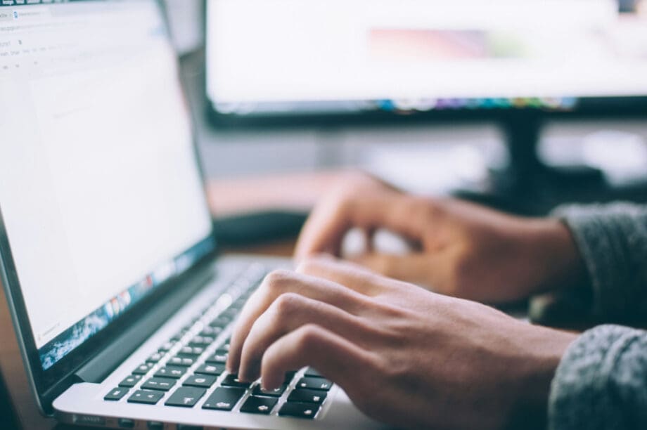 Τα αποτελέσματα για Voucher έως 1.600 ευρώ για laptop