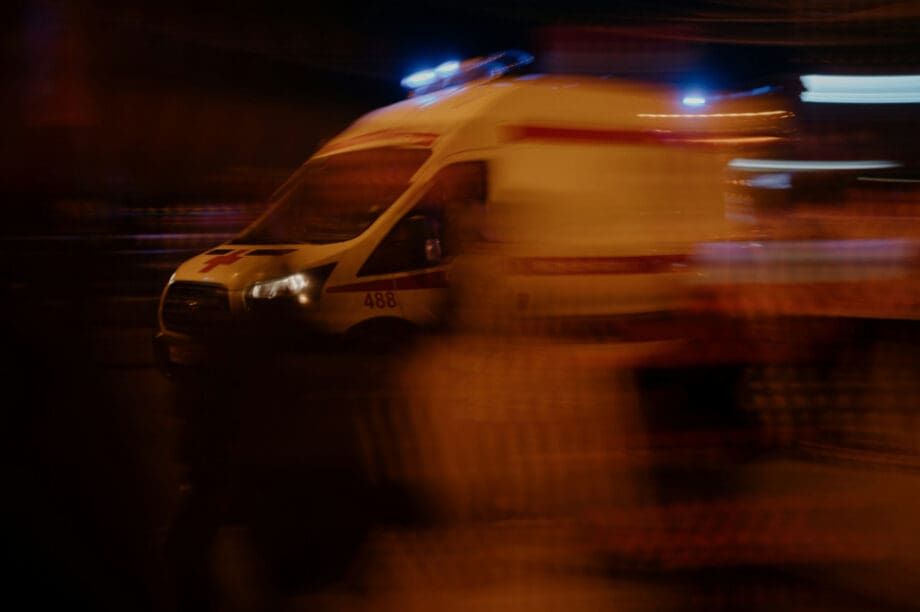73χρονος έπεσε από μπαλκόνι και έχασε τη ζωή του