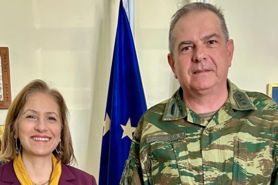Συνάντηση της Γραμματέως Αποκεντρωμένης Διοίκησης Κρήτης με τον νέο Διοικητή της 44ης Στρατιωτικής Διοίκησης ΤΑΛΩΣ