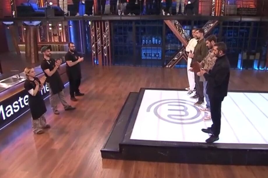 Masterchef: Με... VAR η αποχώρηση διαγωνιζόμενου στο παιχνίδι (βίντεο)