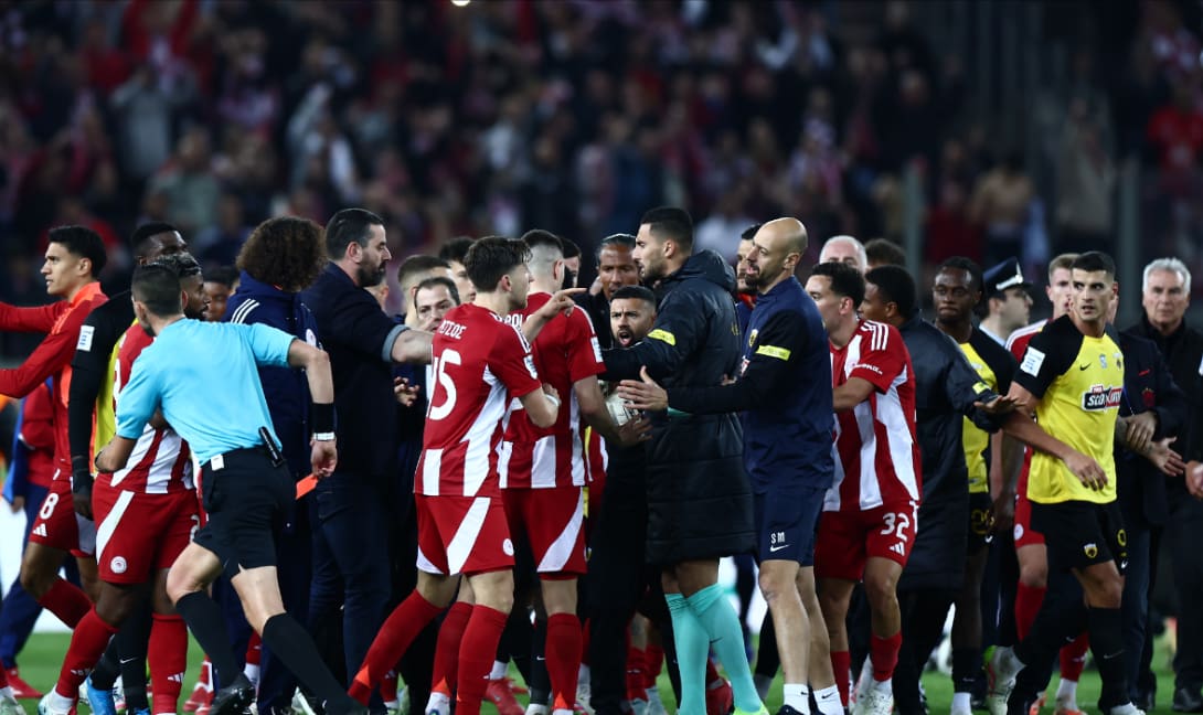 Super League: Κλήθηκαν σε απολογία Ολυμπιακός, ΑΕΚ και Αλμέιδα