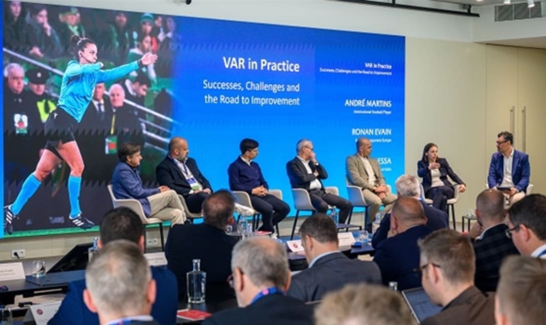 Συνεδρίαση της UEFA VAR