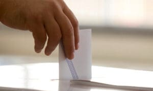 Δημοσκόπηση Alco: Σταθερά πρώτη η ΝΔ – Ποιο κόμμα ακολουθεί