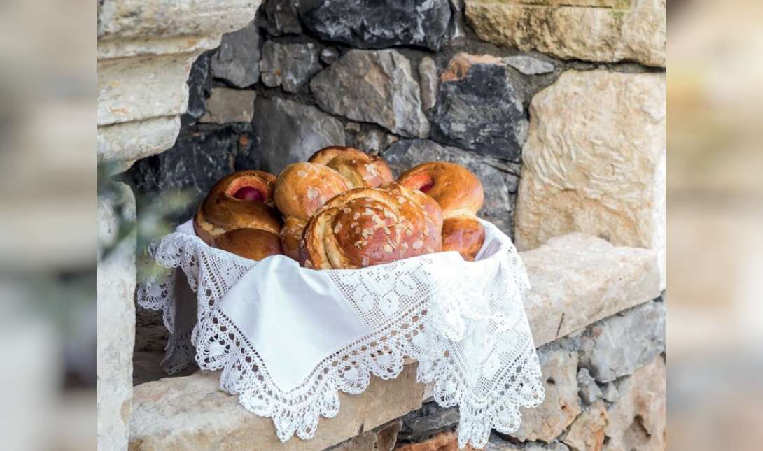 τσουρέκια Κρήτη