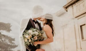 Τα 3 ζώδια που θα παντρευτούν και τα 4 που θα πλουτίσουν το 2026