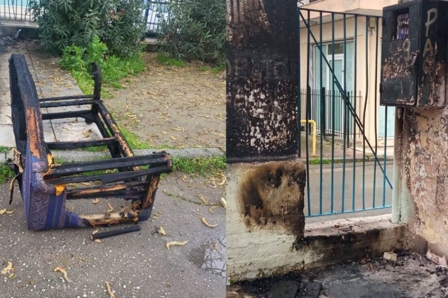 καναπές σχολείο Θεσσαλονίκη