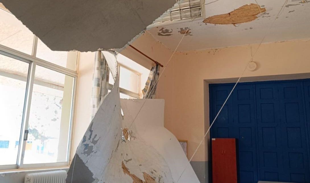 Πτώση οροφή δημοτικό σχολείο